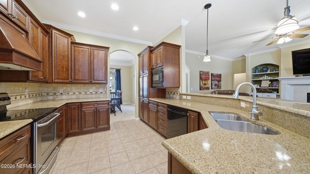 11365 LANDING ESTATES Drive, Jacksonville, FL 32257