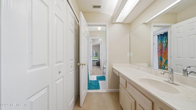 11365 LANDING ESTATES Drive, Jacksonville, FL 32257