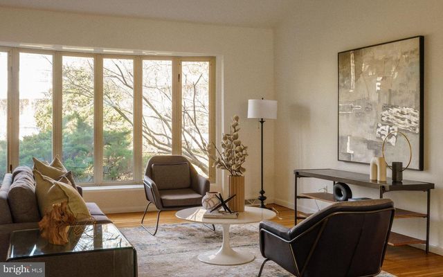 7913 LOUISE LN, Glenside, PA 19038