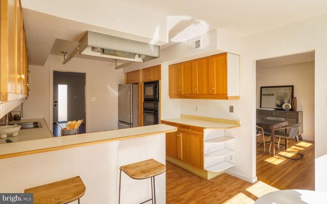 7913 LOUISE LN, Glenside, PA 19038