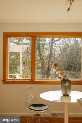 7913 LOUISE LN, Glenside, PA 19038