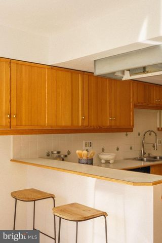 7913 LOUISE LN, Glenside, PA 19038