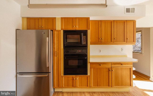 7913 LOUISE LN, Glenside, PA 19038