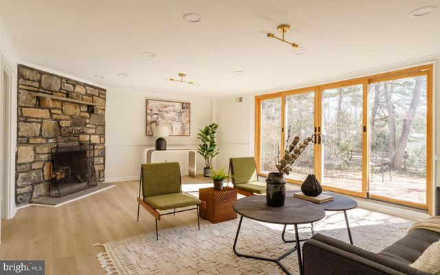 7913 LOUISE LN, Glenside, PA 19038