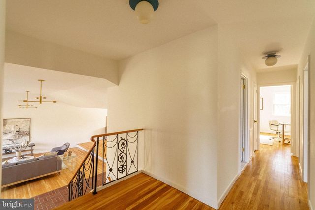 7913 LOUISE LN, Glenside, PA 19038