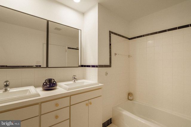 7913 LOUISE LN, Glenside, PA 19038