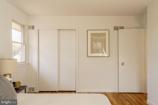 7913 LOUISE LN, Glenside, PA 19038