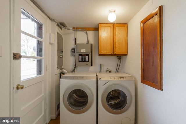 7913 LOUISE LN, Glenside, PA 19038