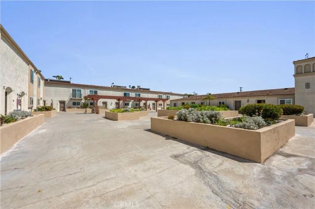 120 S Francisca Avenue 18, Redondo Beach, CA 90277