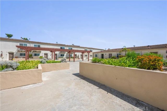 120 S Francisca Avenue 18, Redondo Beach, CA 90277