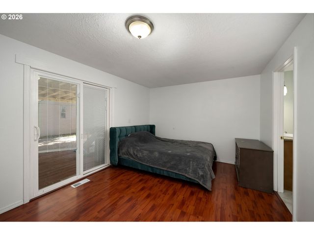 11608 Se REEDWAY St, Portland, OR 97266