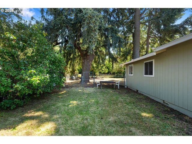 11608 Se REEDWAY St, Portland, OR 97266
