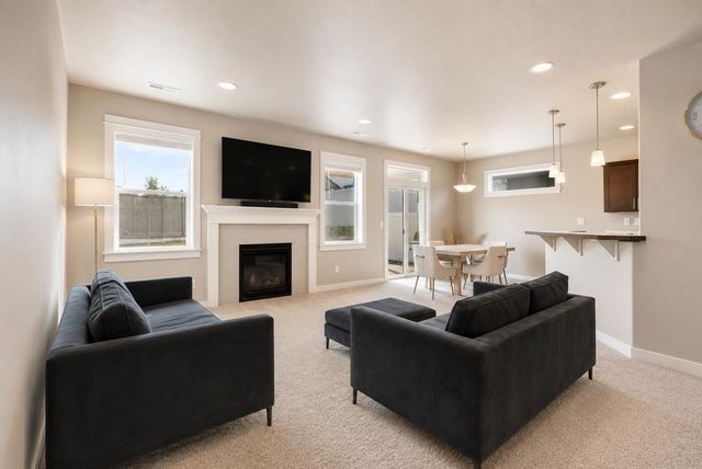 1101 S Pillar Rock Dr, Spokane, WA 99224