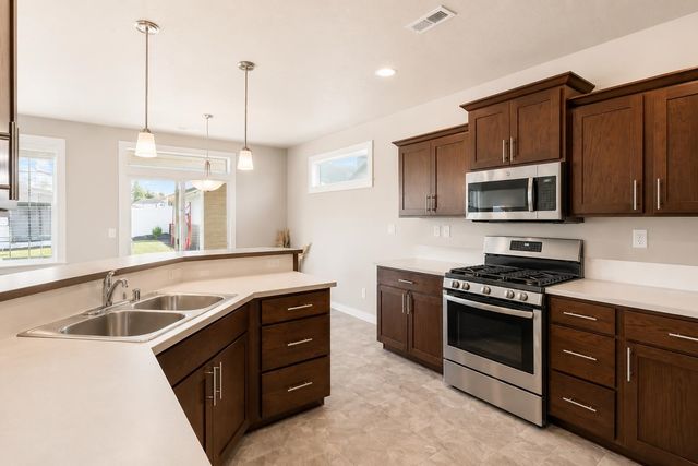 1101 S Pillar Rock Dr, Spokane, WA 99224