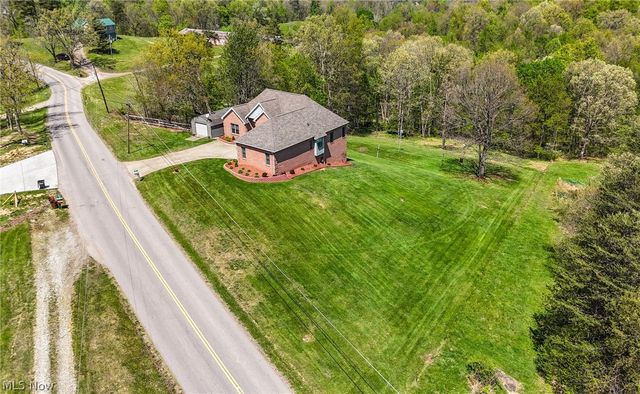 1421 Mcgill Road, Vincent, OH 45784