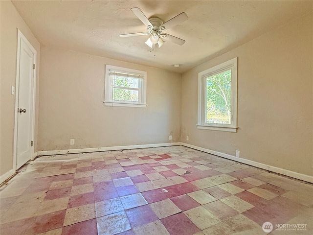 4115 W I Street, Bremerton, WA 98312