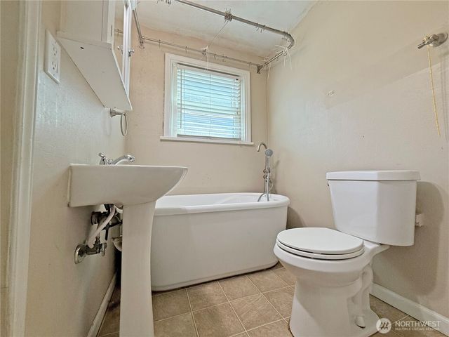 4115 W I Street, Bremerton, WA 98312