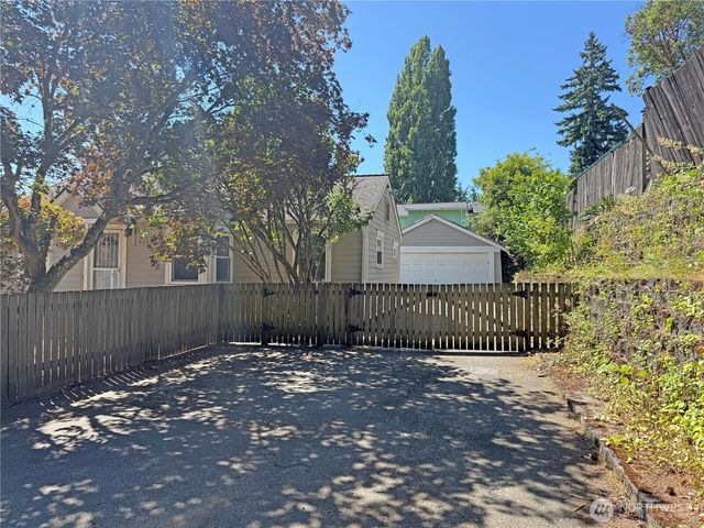 4115 W I Street, Bremerton, WA 98312