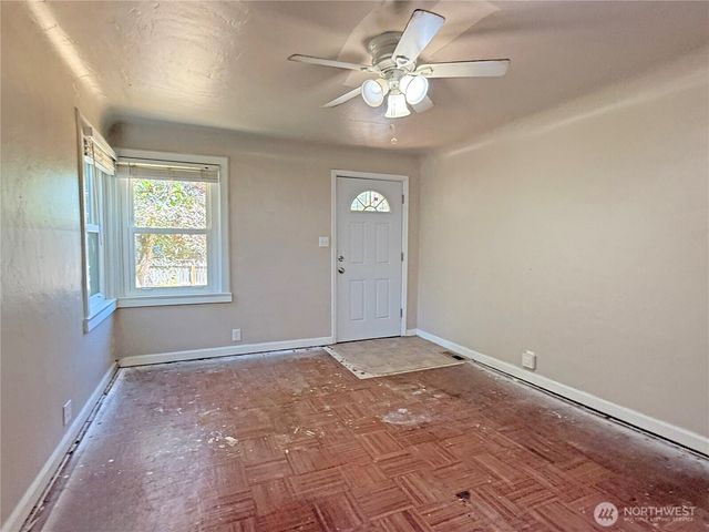 4115 W I Street, Bremerton, WA 98312