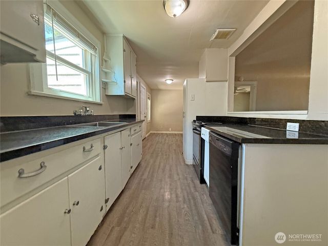 4115 W I Street, Bremerton, WA 98312