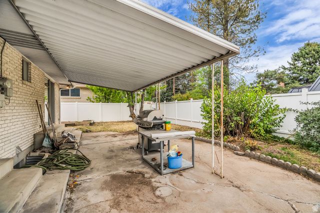 1261 E CHEVY CHASE DR, Salt Lake City, UT 84117
