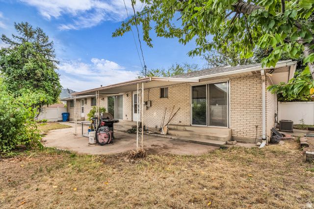 1261 E CHEVY CHASE DR, Salt Lake City, UT 84117