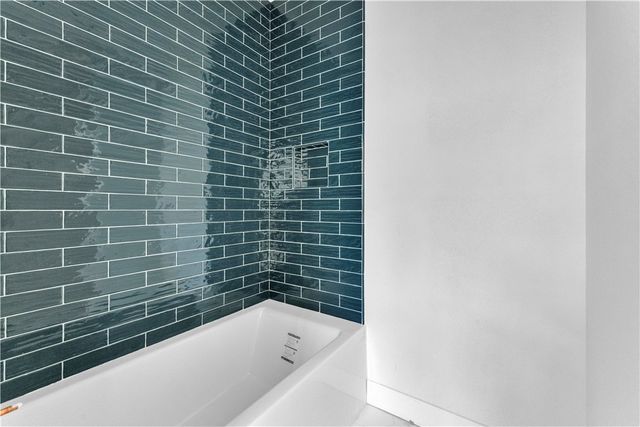 720 N Gregg Avenue, Fayetteville, AR 72701