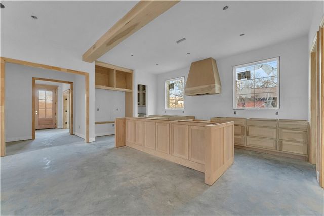 720 N Gregg Avenue, Fayetteville, AR 72701