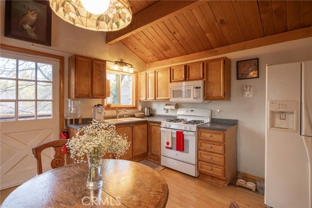 875 Santa Barbara, Other - See Remarks, CA 92386