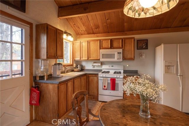 875 Santa Barbara, Other - See Remarks, CA 92386