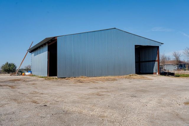 1206 Walter Hoffman RD, Cedar Creek, TX 78612