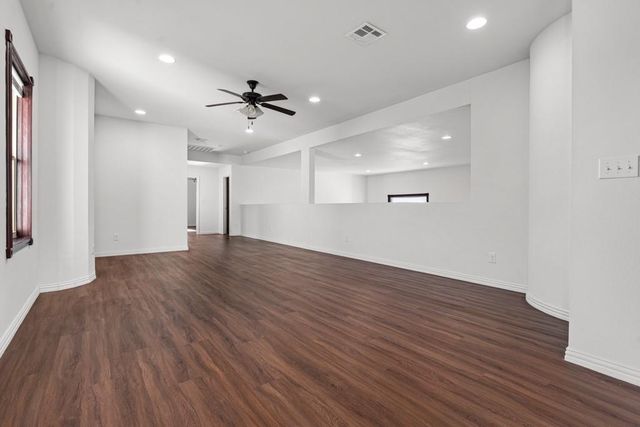 1206 Walter Hoffman RD, Cedar Creek, TX 78612