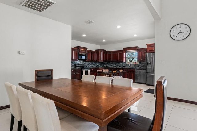 1206 Walter Hoffman RD, Cedar Creek, TX 78612