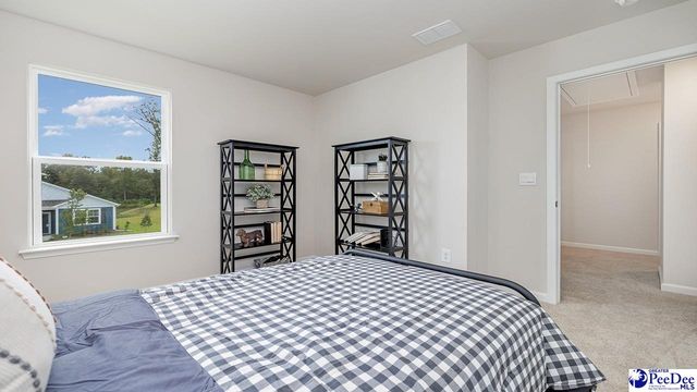 612 Edge Creek Ln, Florence, SC 29505