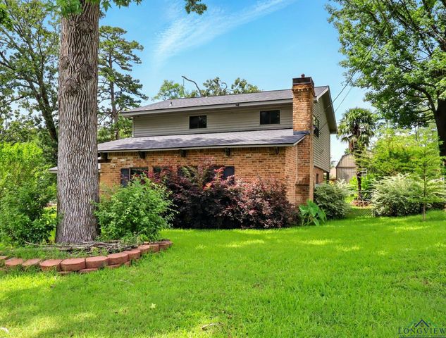 111 Bison Trl, Longview, TX 75605