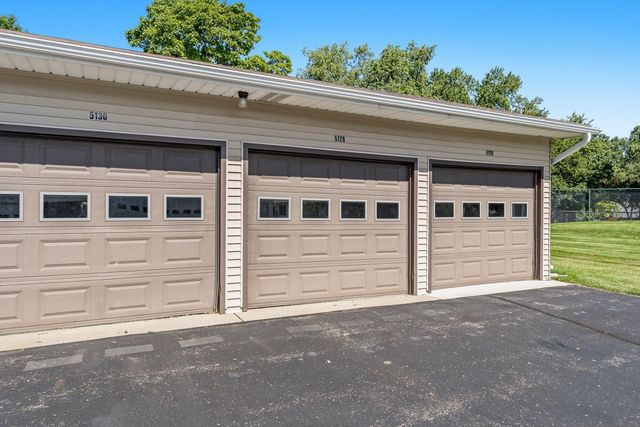 5128 Green Meadow Road, Oshtemo Twp, MI 49009