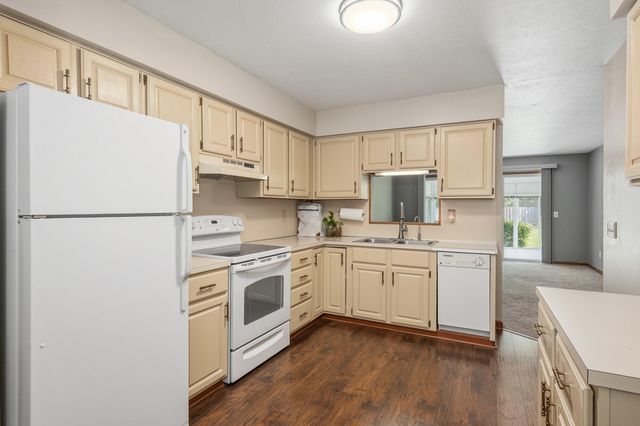 5128 Green Meadow Road, Oshtemo Twp, MI 49009
