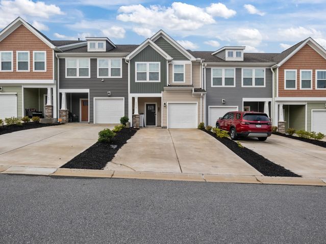 1553 Rivermeade Drive, Moore, SC 29349