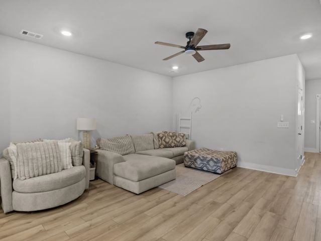 1553 Rivermeade Drive, Moore, SC 29349