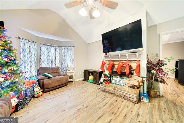 29 Wood Circle, Villa Rica, GA 30180