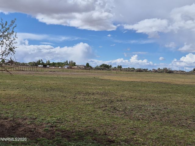 3280 Lone Tree Road, Fallon, NV 89406