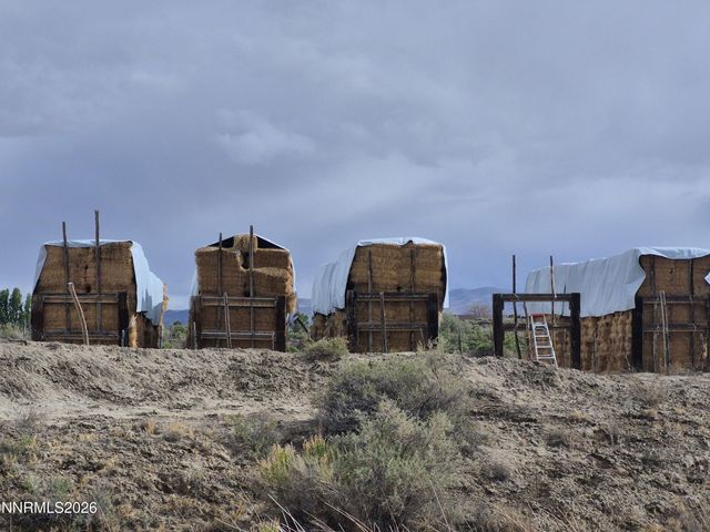 3280 Lone Tree Road, Fallon, NV 89406