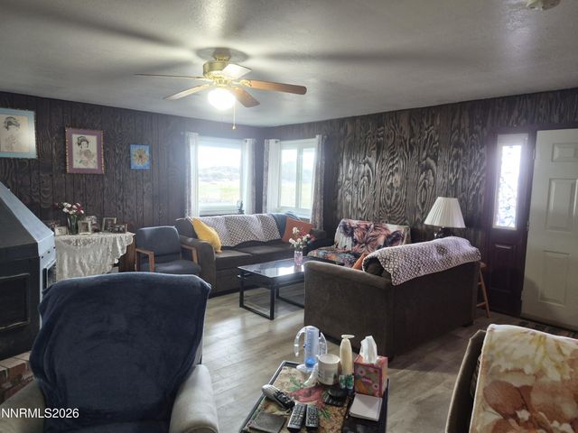 3280 Lone Tree Road, Fallon, NV 89406