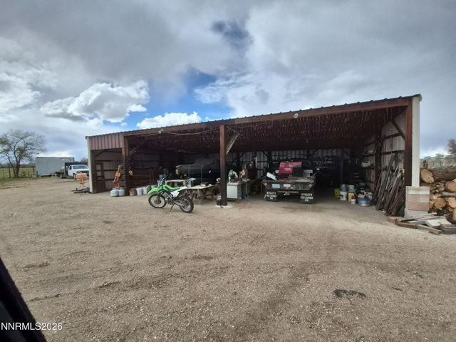 3280 Lone Tree Road, Fallon, NV 89406