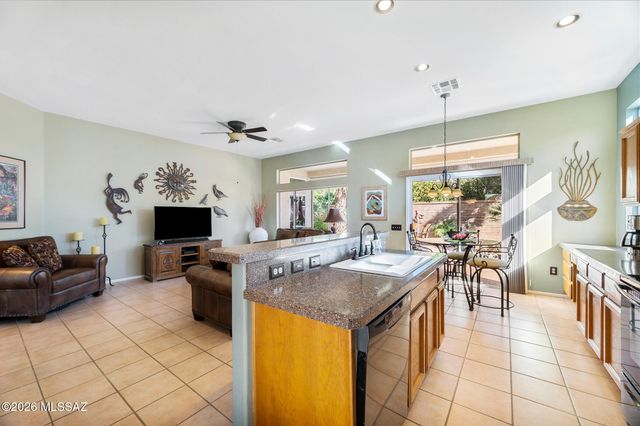 2137 E Bighorn Mountain Drive, Oro Valley, AZ 85755