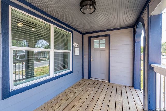 418 Gulf, San Antonio, TX 78202