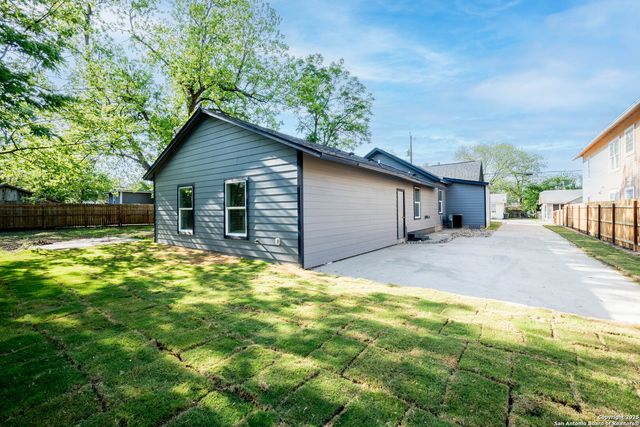 418 Gulf, San Antonio, TX 78202