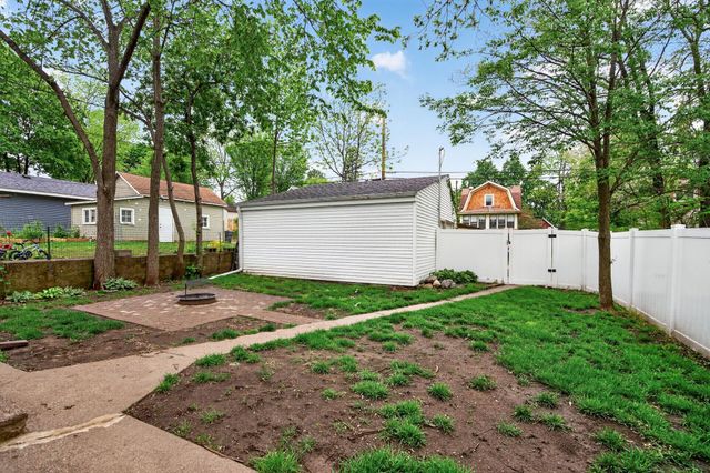 1095 Sims Avenue, Saint Paul, MN 55106