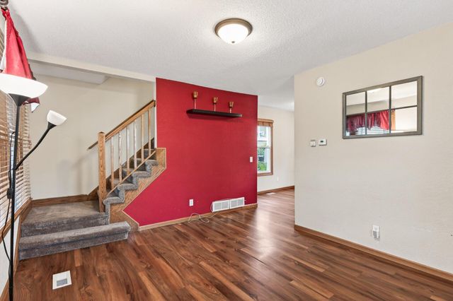 1095 Sims Avenue, Saint Paul, MN 55106
