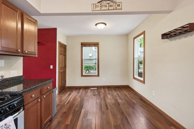 1095 Sims Avenue, Saint Paul, MN 55106